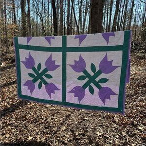 Amish Purple Tulip Quilt